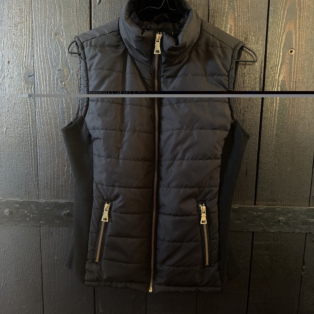 Miss Lili Women's Black Vest Faux Fur Size Petite Small Full Zip Pockets E247